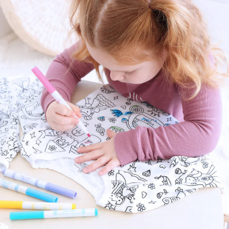 Kinder Pyjama Set & Buntstifte - impassion.ch